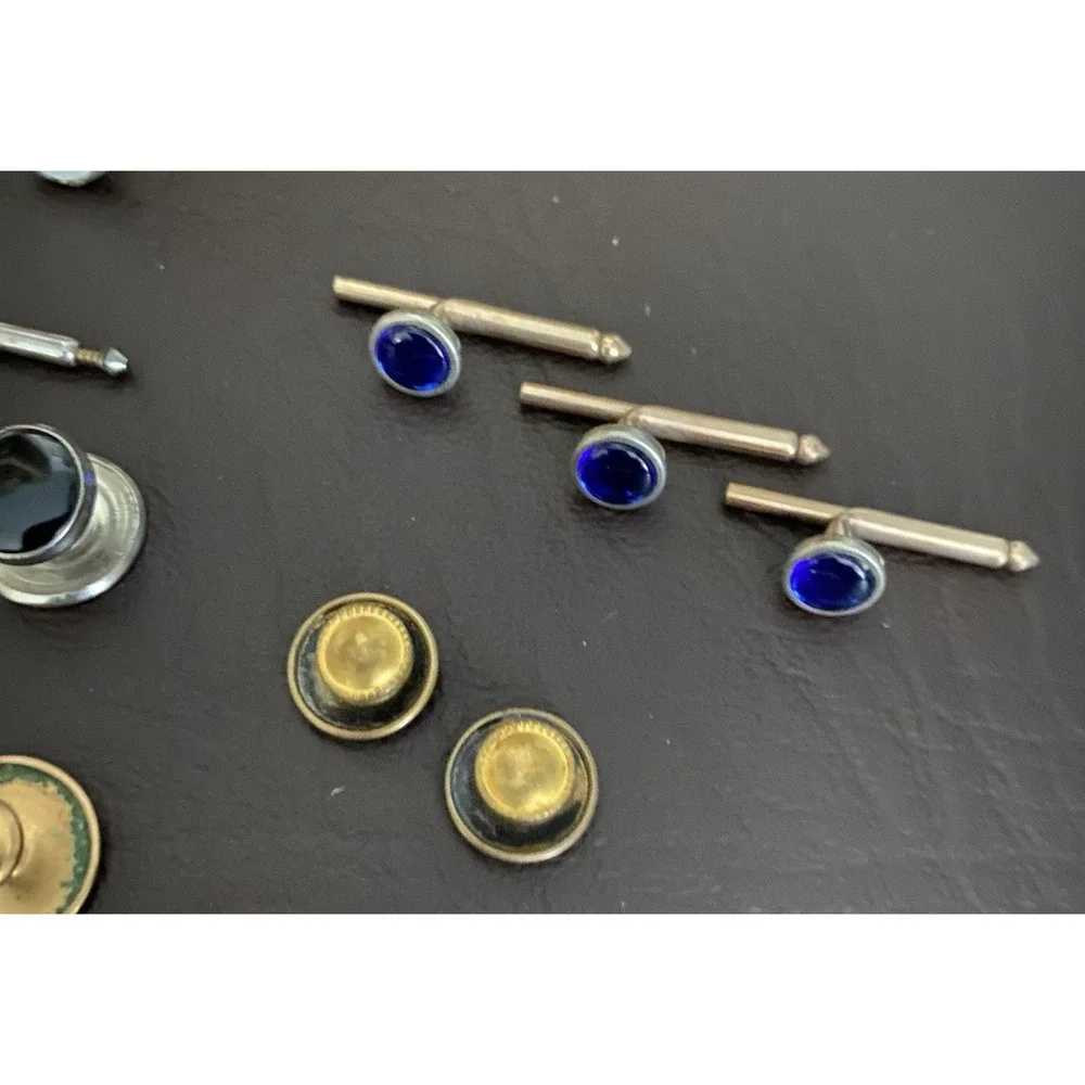 The Unbranded Brand cufflinks cuff